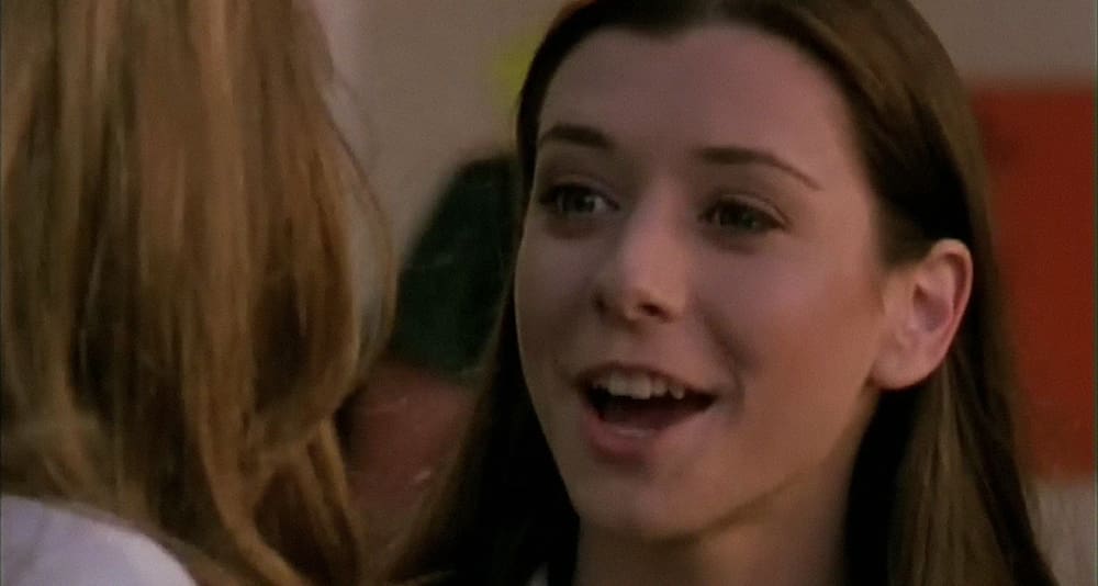Willow meets Buffy in the first episode of Buffy the Vampire Slayer