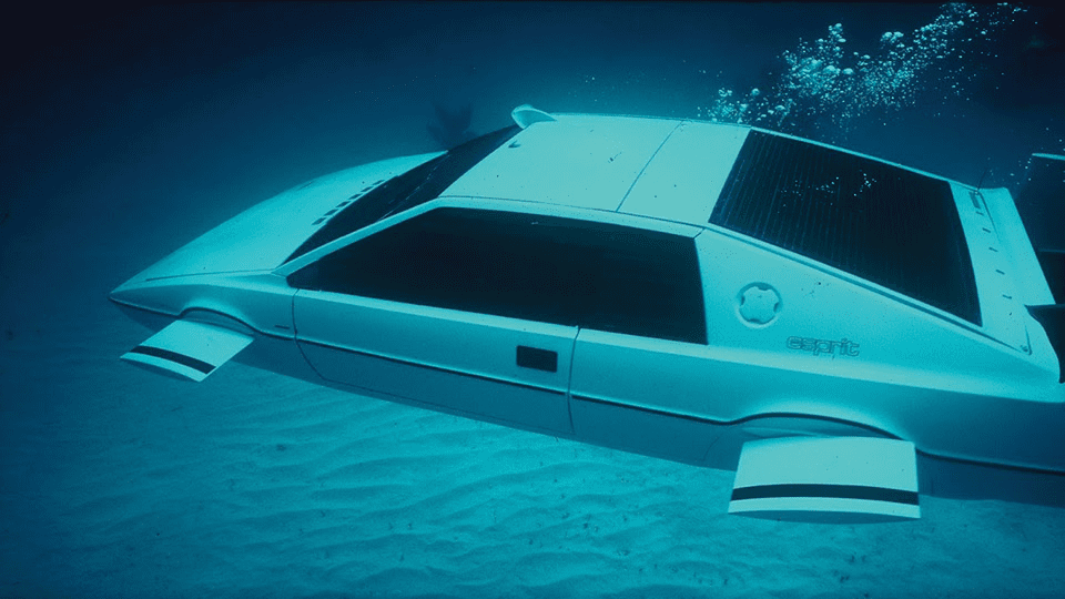 James Bond's Lotus Esprit. Screenshot from The Spy Who Loved Me
